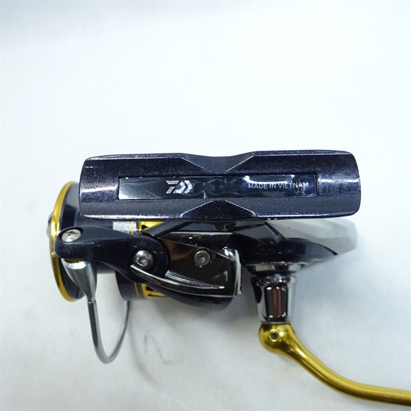 １８レガリスＬＴ４０００Ｄ－ＣＸＨ